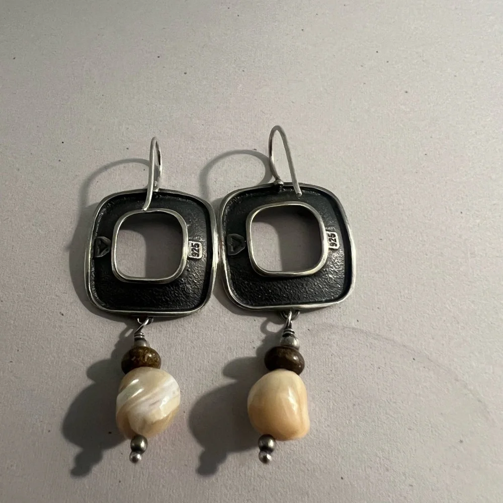 Silpada Square Hammered Sterling Silver, Pearl & Bronzite Accents on Wires - Picture 2 of 5